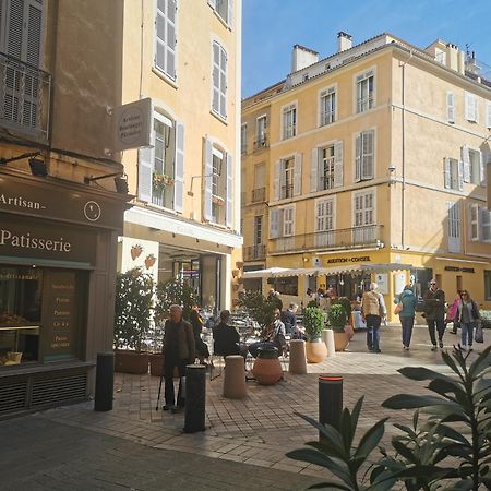 Le Yona Mirabeau - Appartement T3 Atypique Situe Dans Le Centre Ville Historique - Proche Rotonde آيكس أومبروفينس المظهر الخارجي الصورة