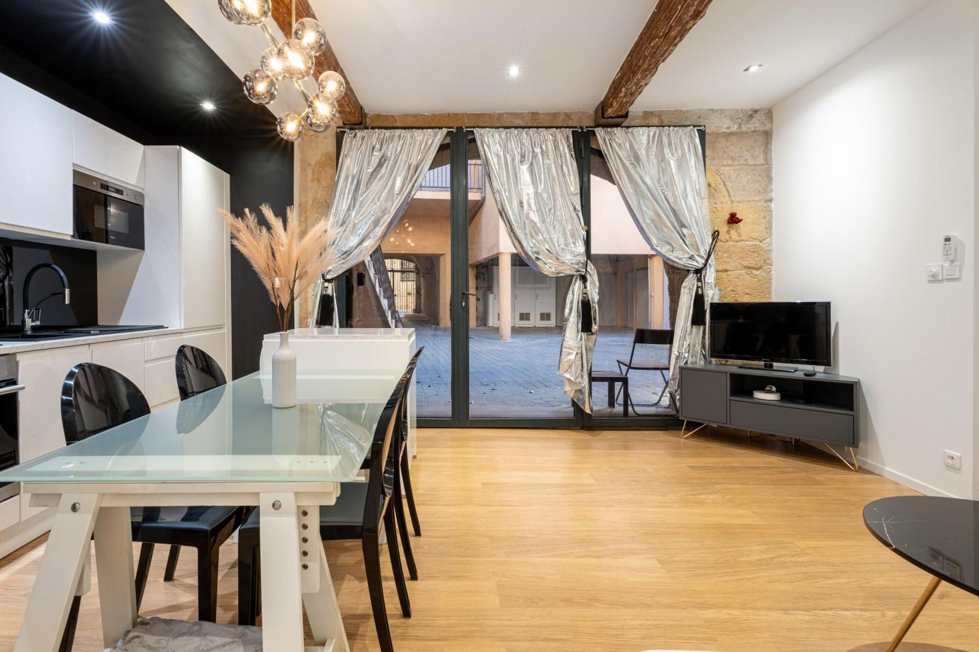 Le Yona Mirabeau - Appartement T3 Atypique Situe Dans Le Centre Ville Historique - Proche Rotonde آيكس أومبروفينس المظهر الخارجي الصورة
